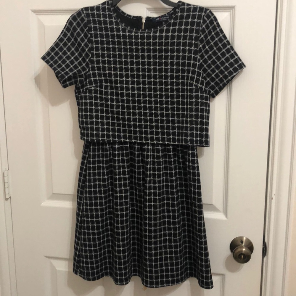 Cute black and white dress